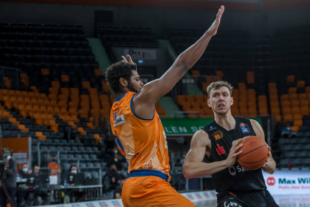 是一个强有 是一个强有